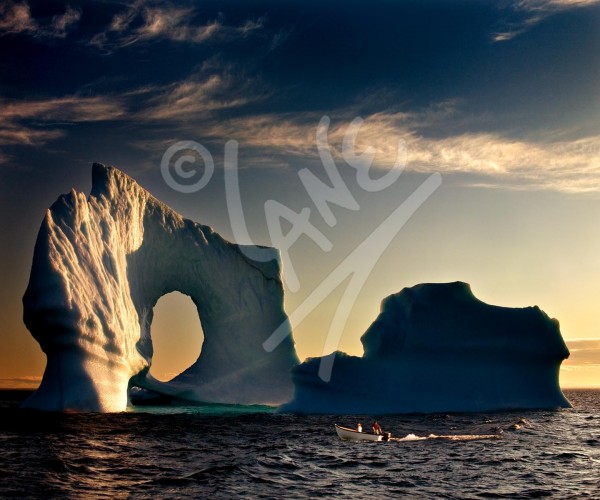 Twillingate, arched iceberg